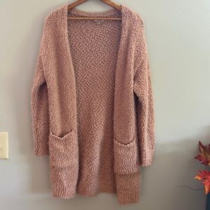 Love Tree Fuzzy Popcorn Cardigan With Pockets | Women’s Medium